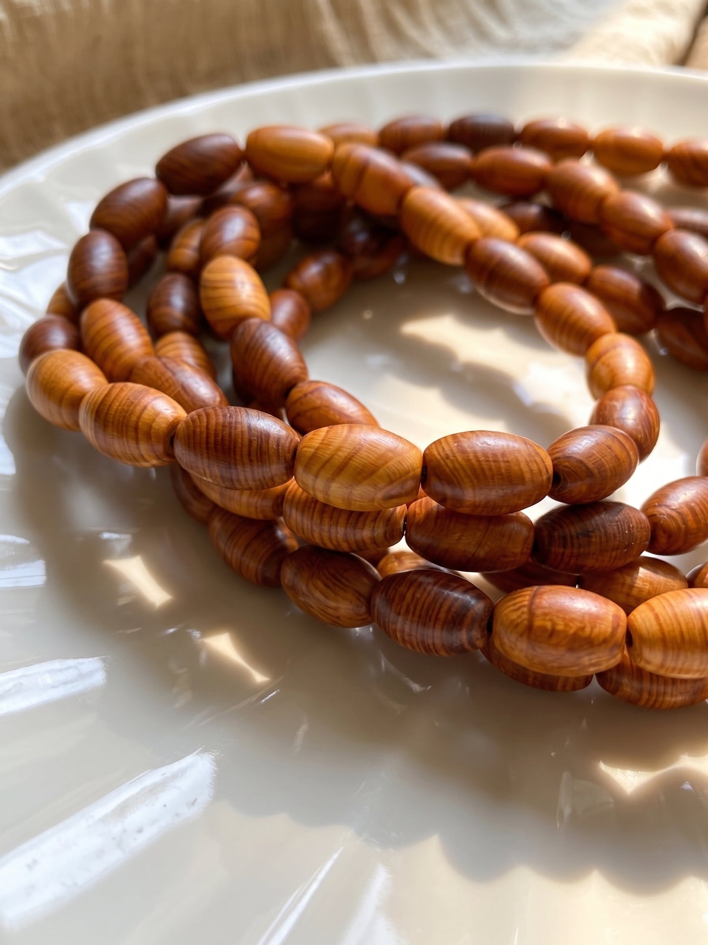 Grain-textured Thuja wood bead necklace