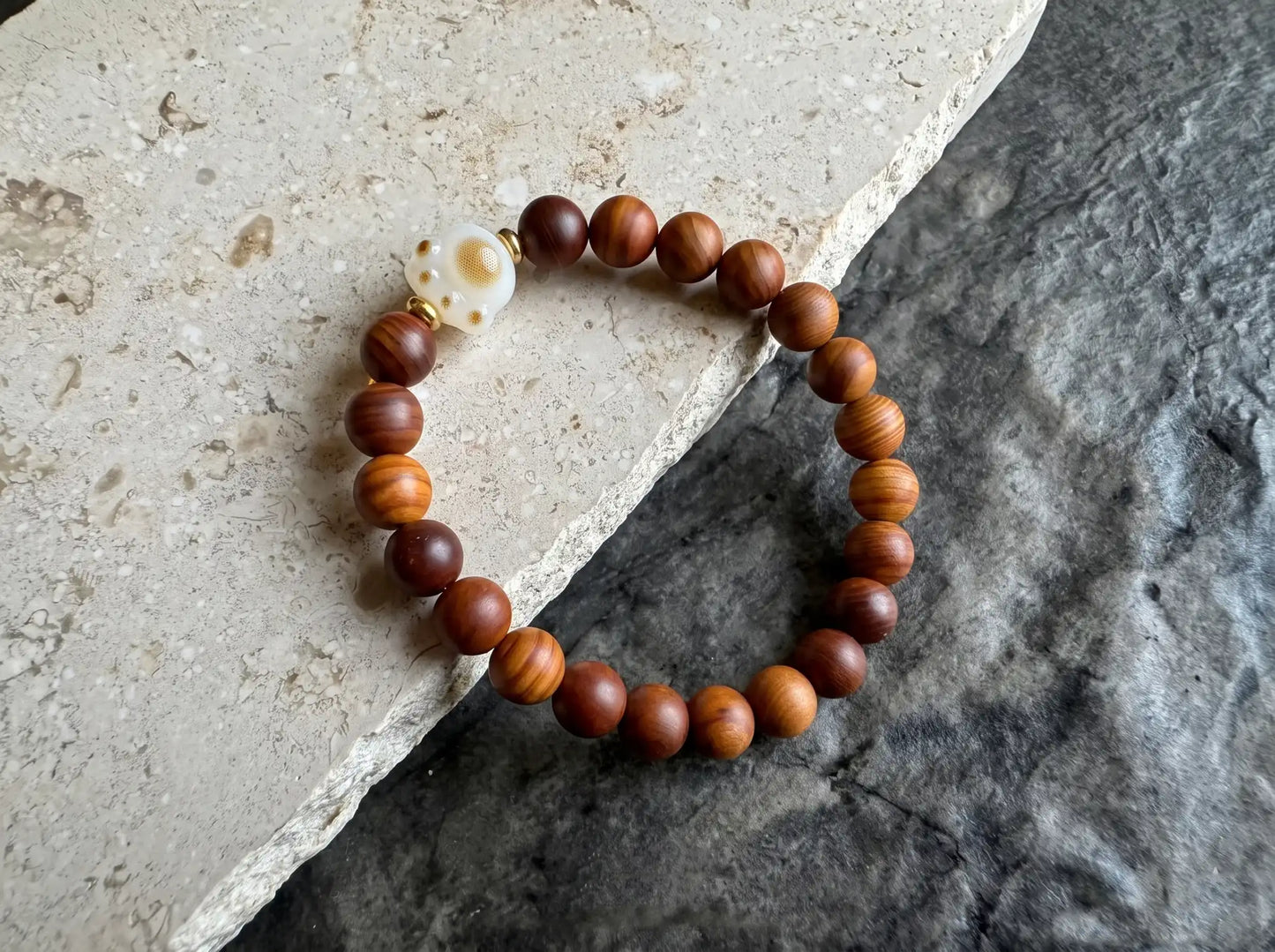 Thuja Wood Bracelet – Cat Paw