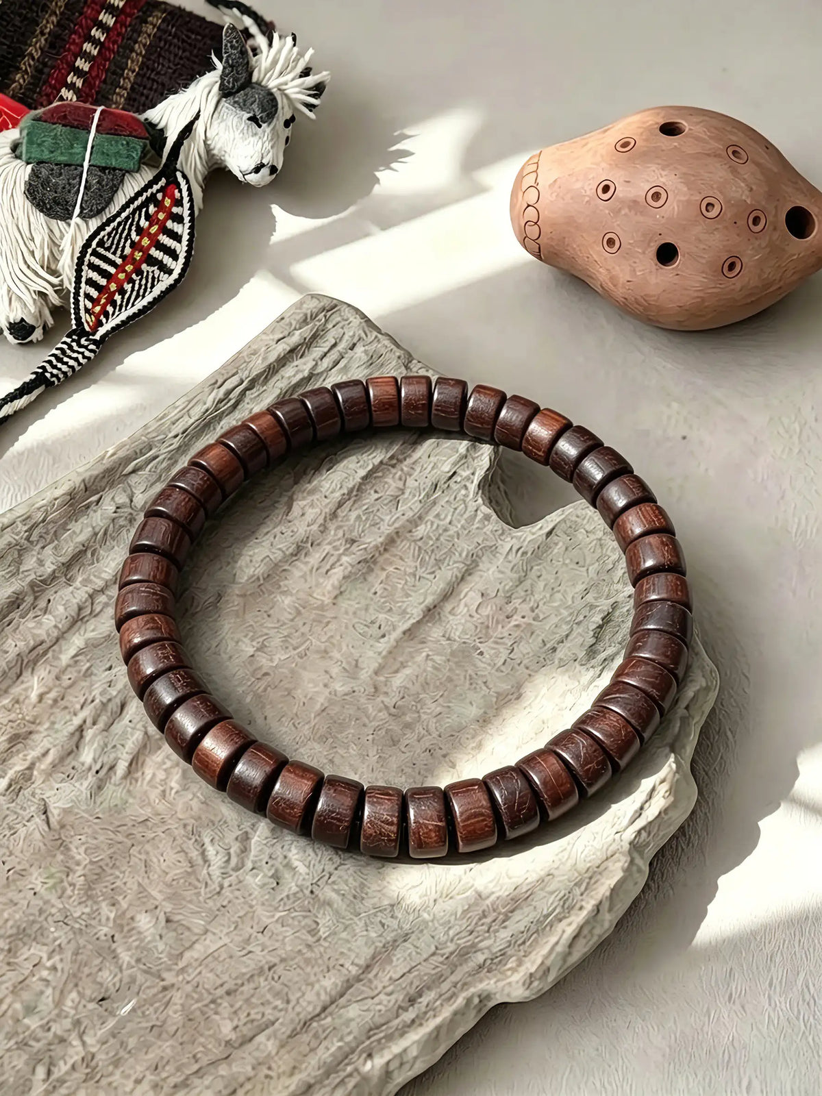 Disc-shaped bead bracelet