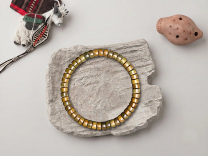 Disc-shaped bead bracelet