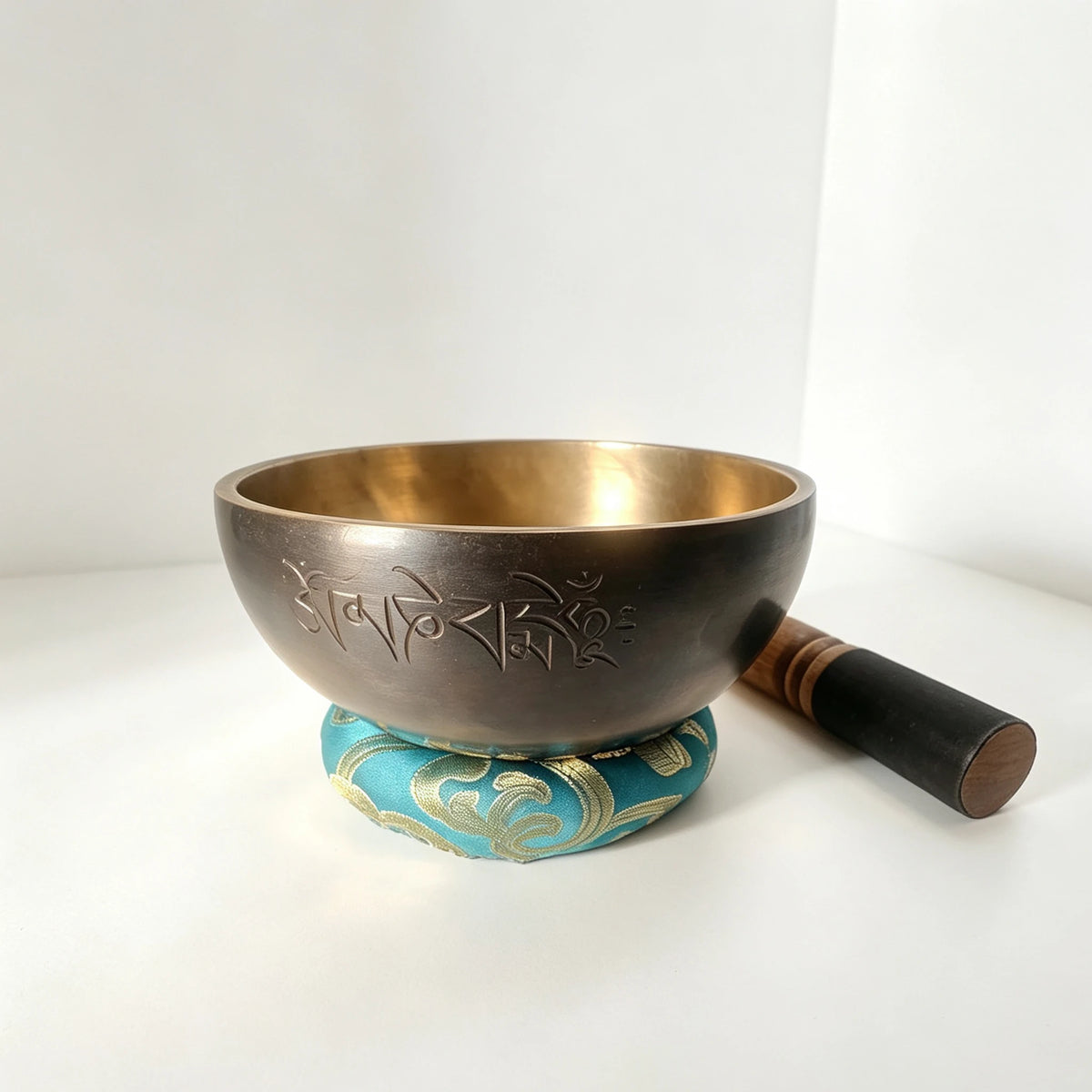 Kailash Black & Gold Dual-Tone Full Moon Singing Bowl