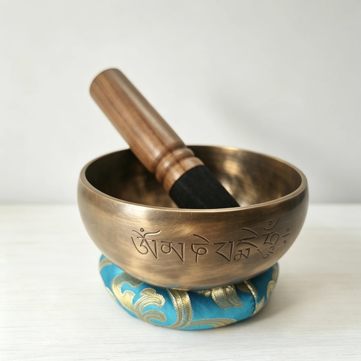 Kailash Sacred Full Moon Singing Bowl (Santa Meditation Bowl)